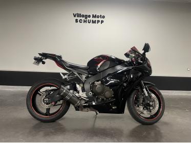 HONDA CBR 1000 RR FIREBLADE