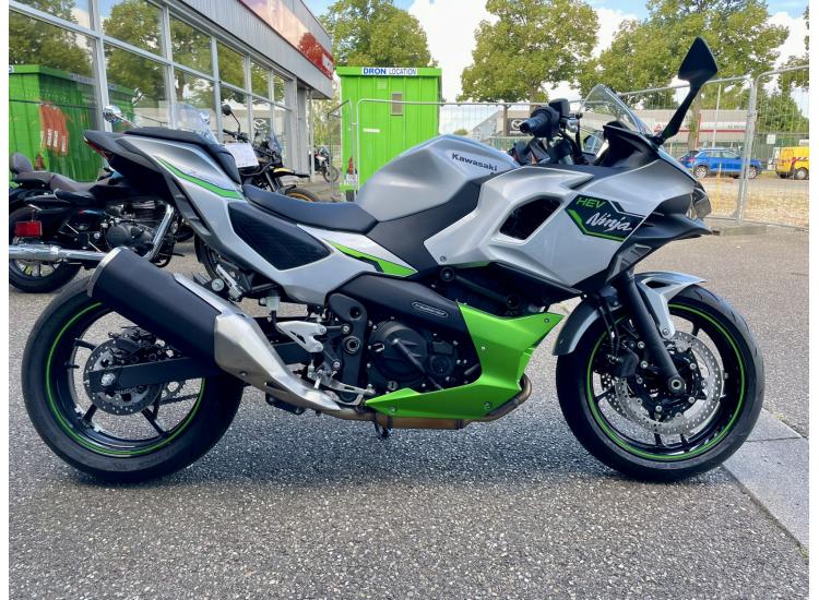 KAWASAKI Ninja 7 Hybrid