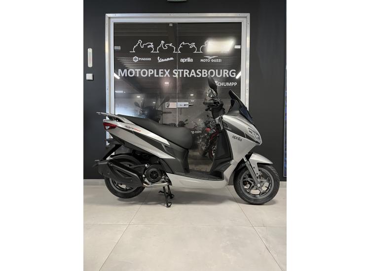 APRILIA SXR 50 neuf 0KM Garantie 48 Mois 