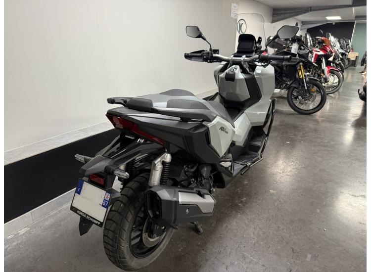 HONDA ADV 350