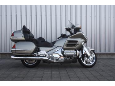 HONDA GL1800 GOLDWING