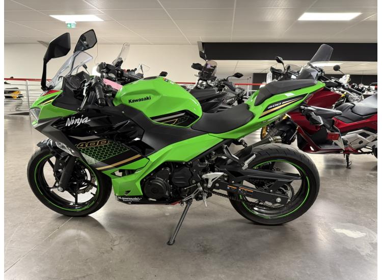 KAWASAKI NINJA 400 SE