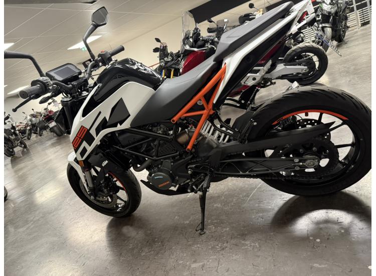 KTM 125 DUKE ABS