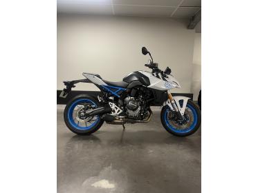 SUZUKI GSX-8S