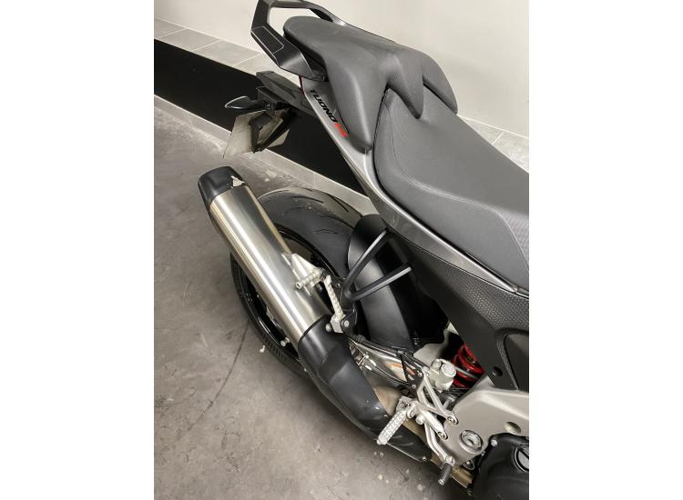 APRILIA TUONO 1100 V4