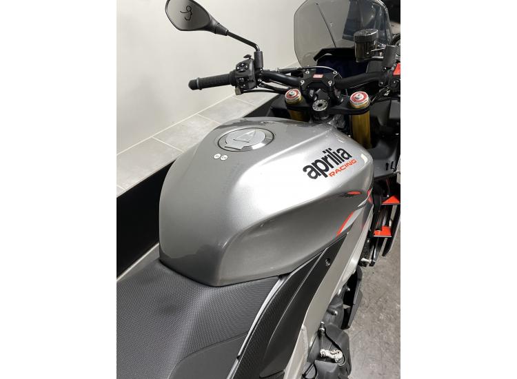 APRILIA TUONO 1100 V4
